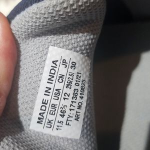 Salomon men hiking shoes size 12